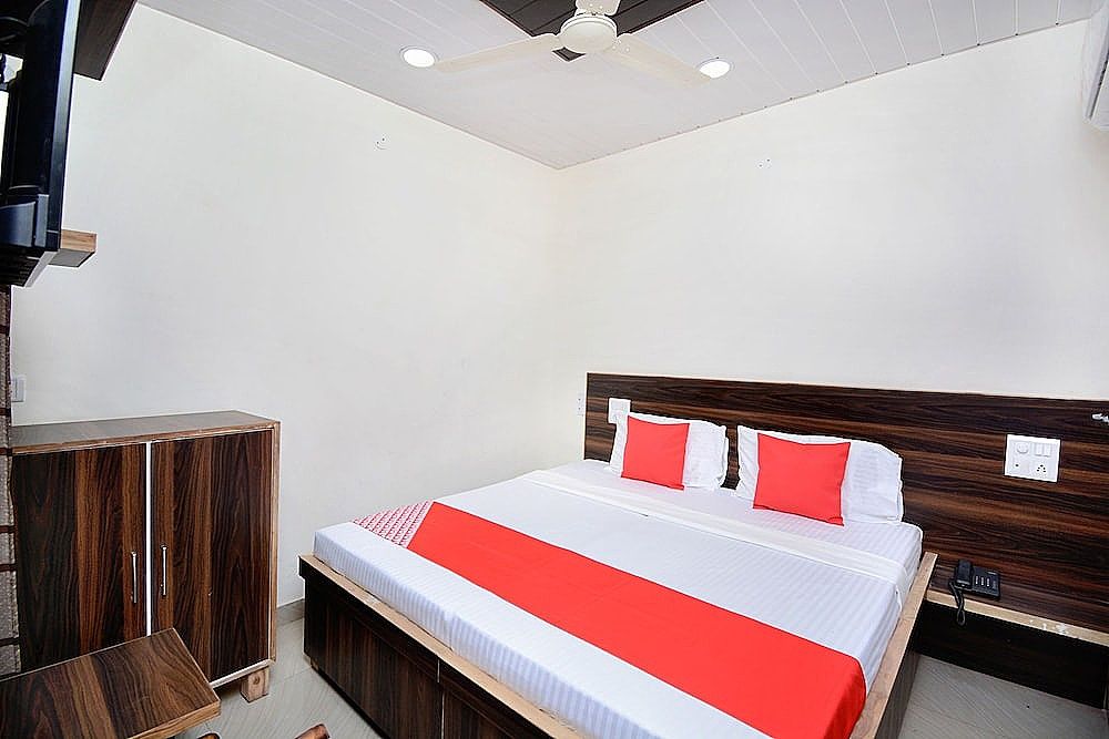 OYO 17133 Hotel Anmol Double or Twin Room 13