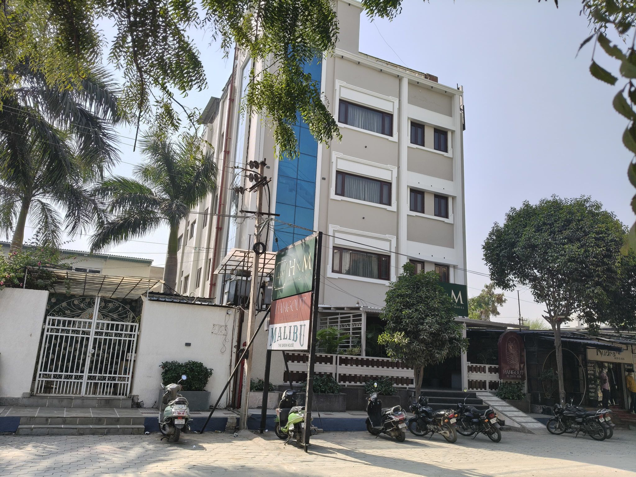 undefined HnM THE BOUTIQUE HOTEL 9