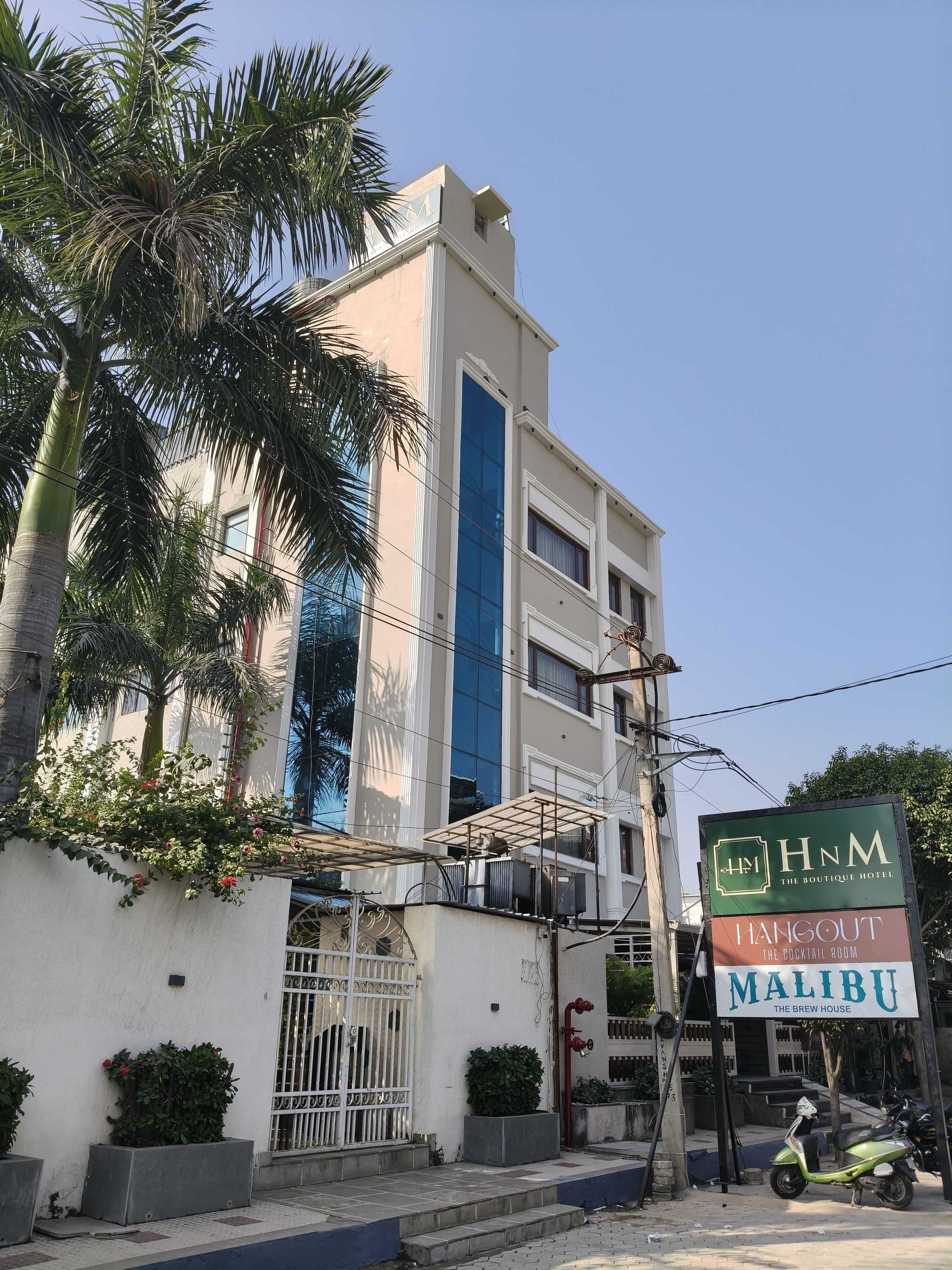 undefined HnM THE BOUTIQUE HOTEL 7