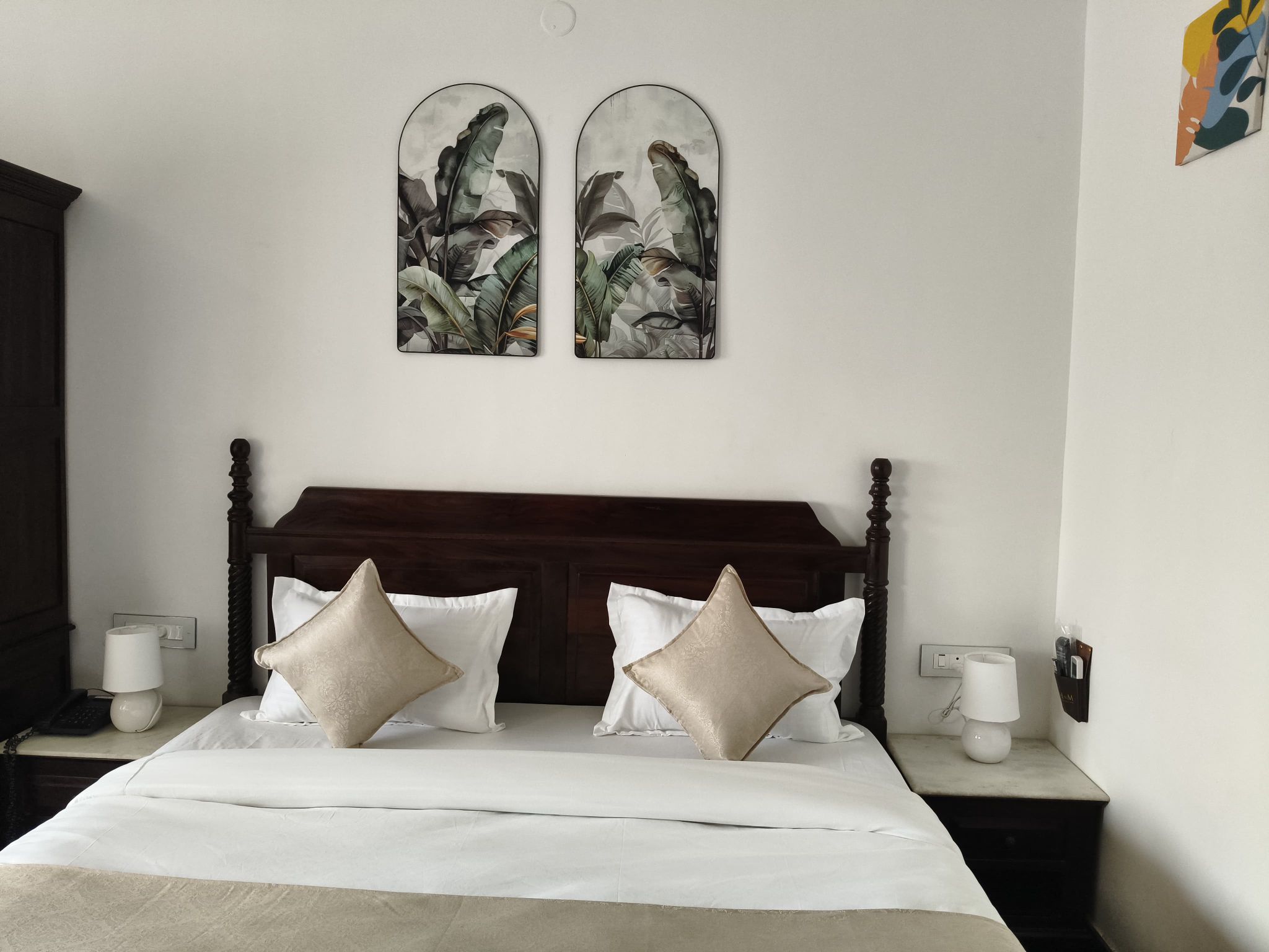 HnM THE BOUTIQUE HOTEL Deluxe Room 3