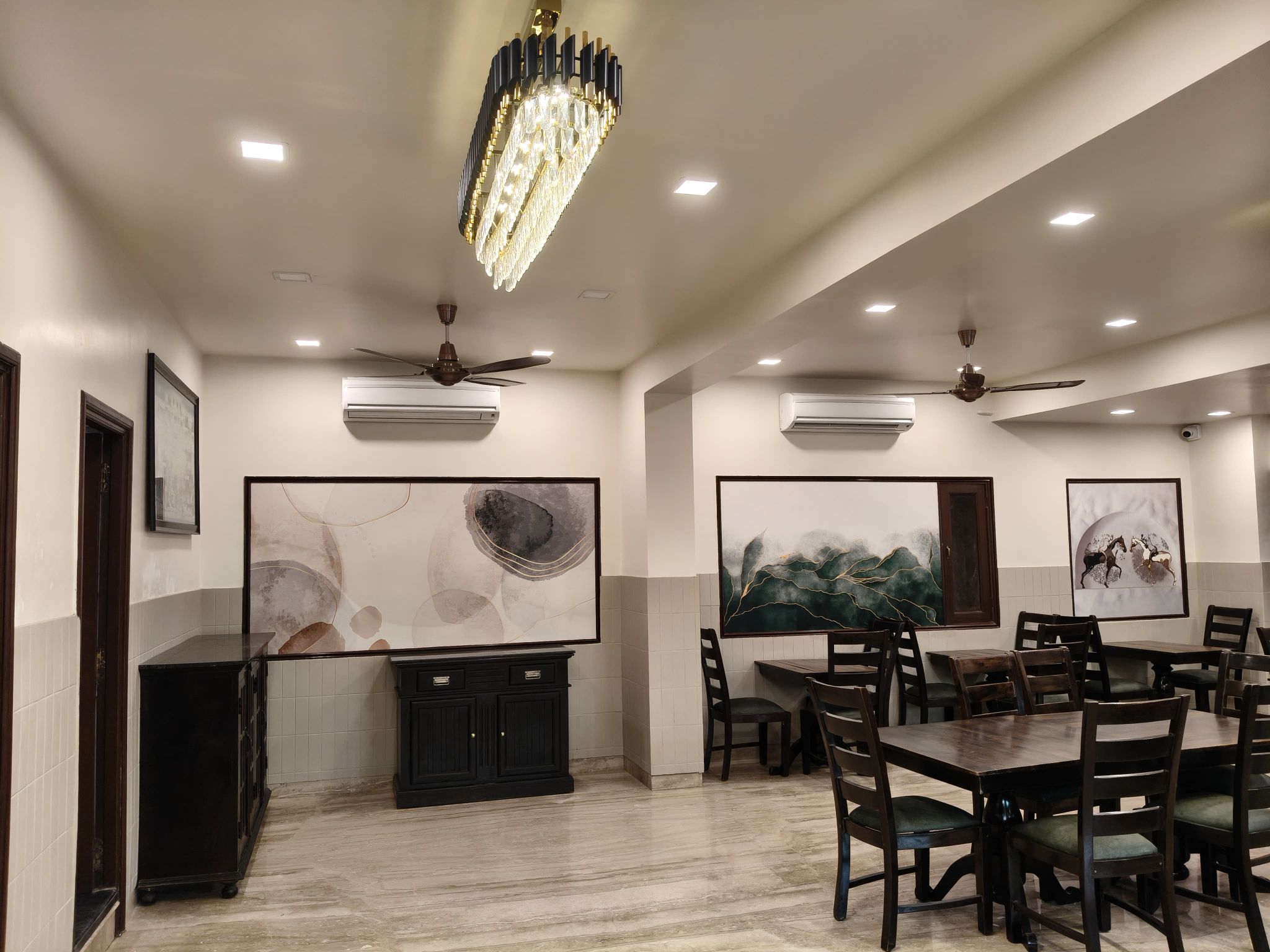 HnM THE BOUTIQUE HOTEL