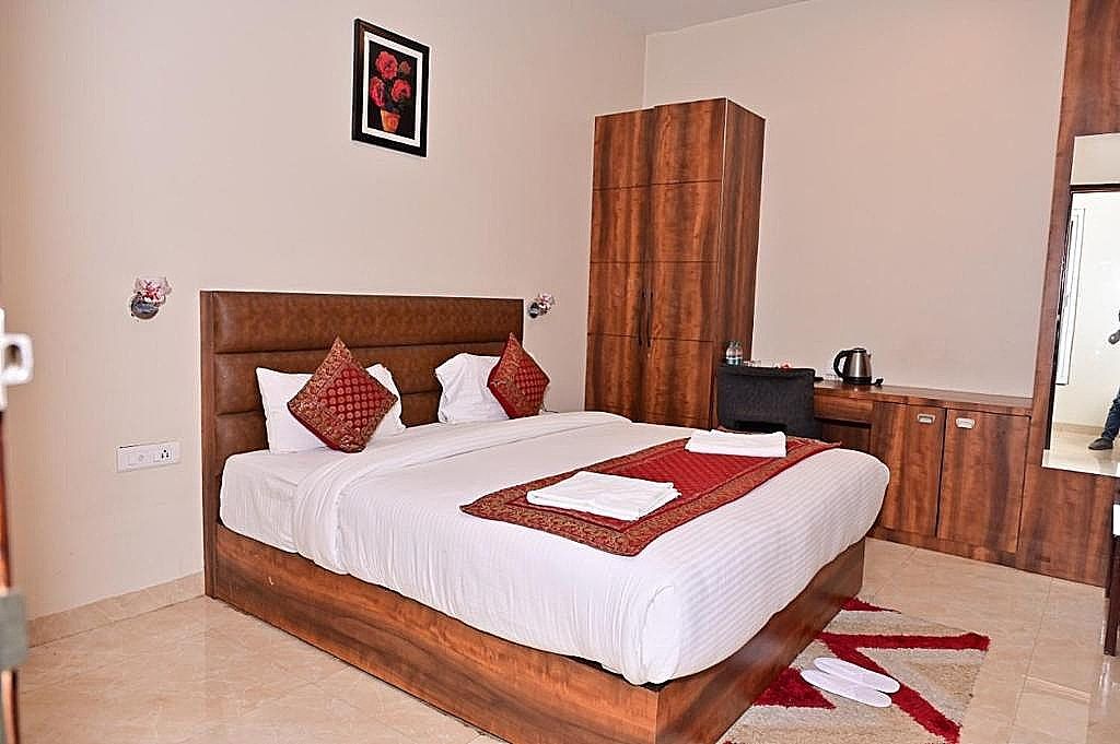 Executive Suite