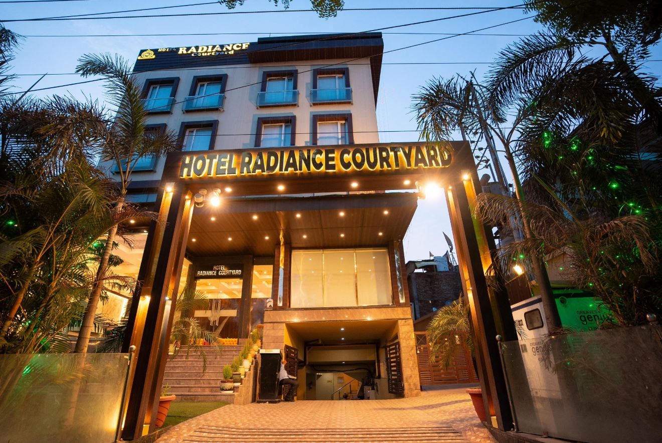 Hotel Radiance Courtyard