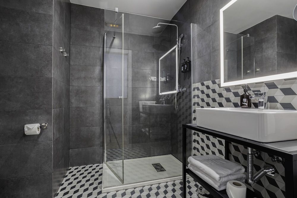 Acta Madfor Standard Double Room 8