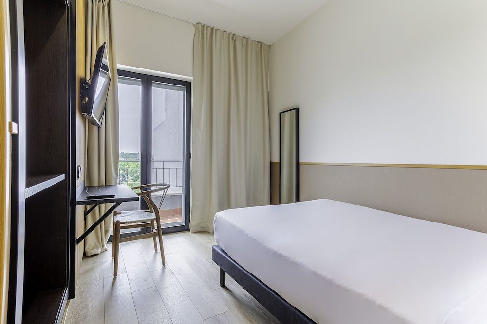 Acta Madfor DOBLE MINIROOM 3