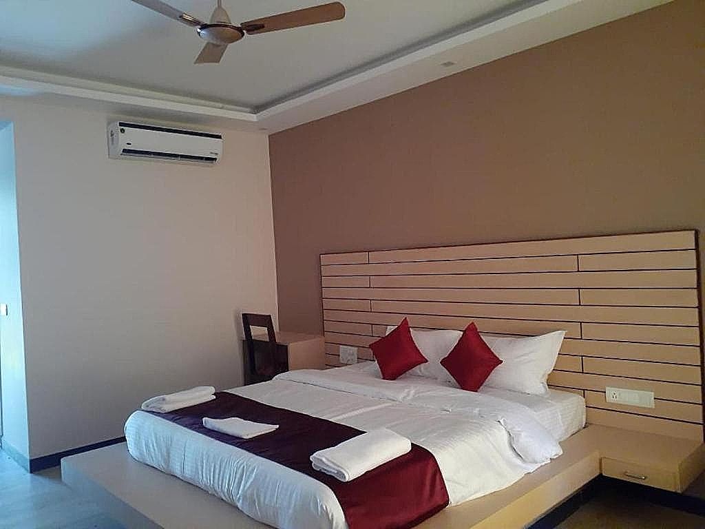 Golden Sands Resort Morjim Deluxe Room with Garden View 2