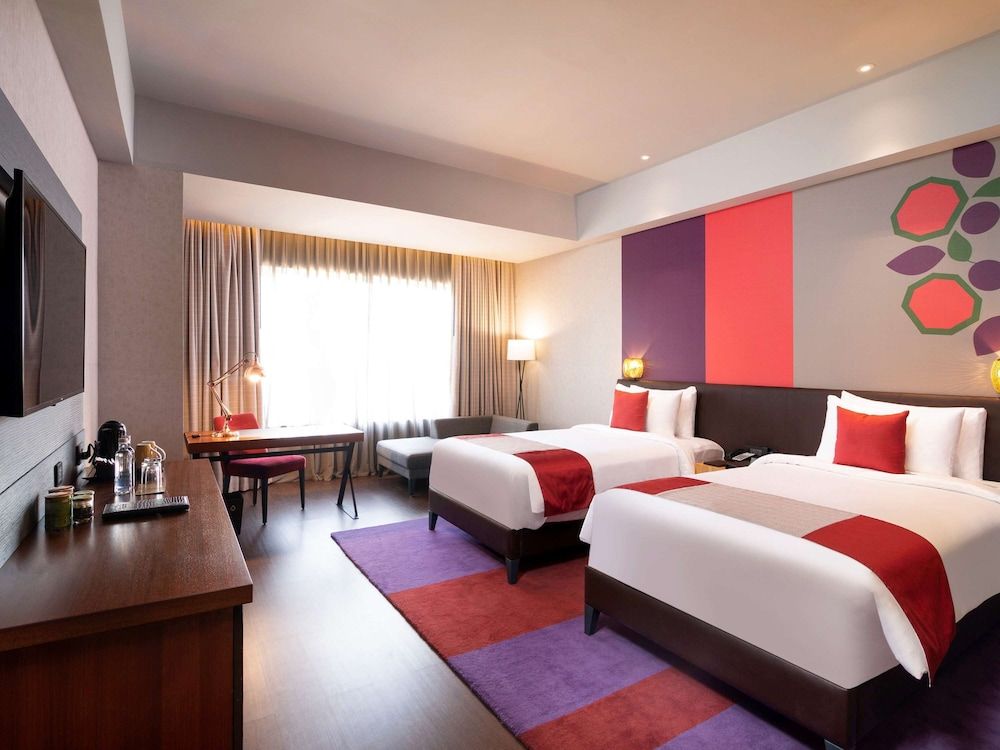 Deluxe Suite - 2 Bedroom - Kitchenette - Large Living area