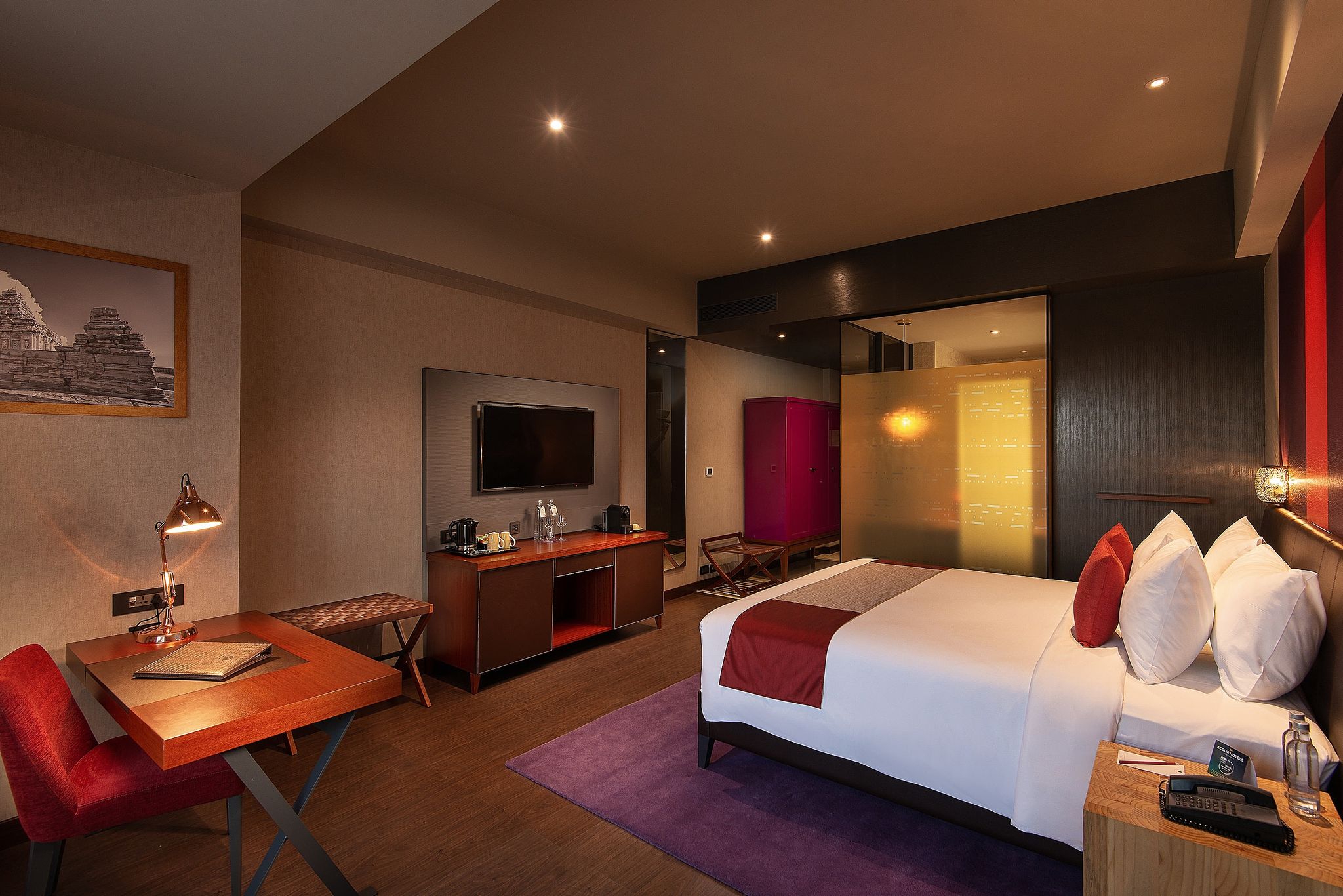 Deluxe King Room