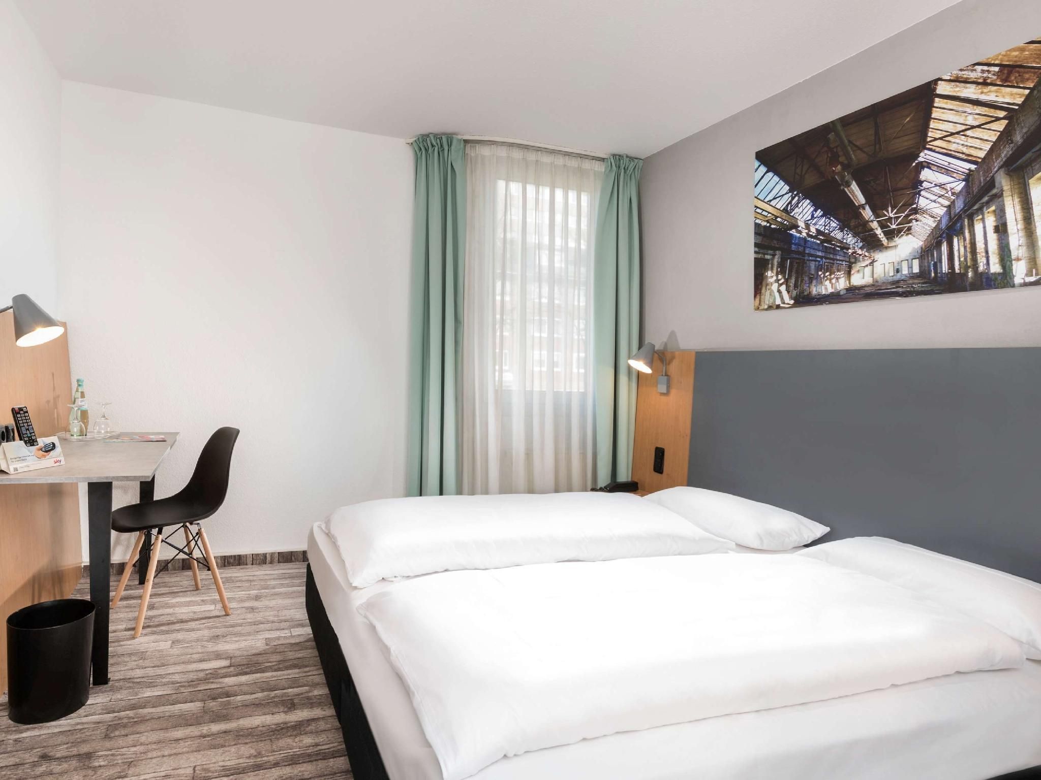 Standard 1 Double bed