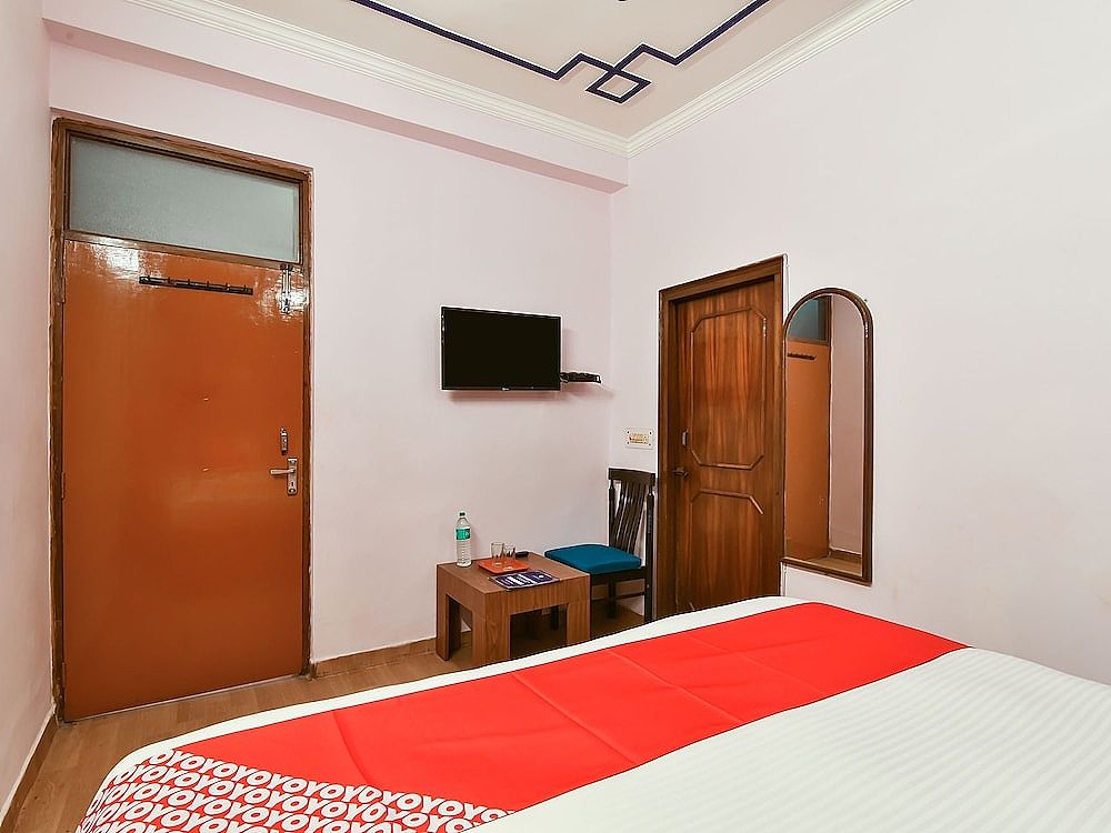 OYO 17346 Hotel Shree Ram Standard Room 7