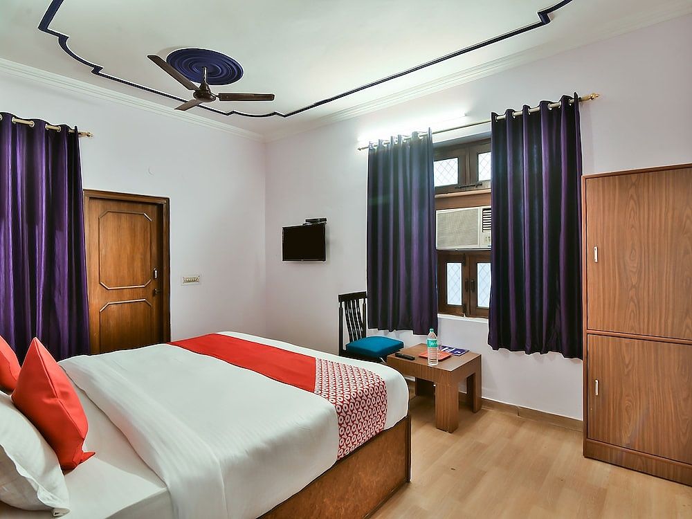 OYO 17346 Hotel Shree Ram Standard Room 6