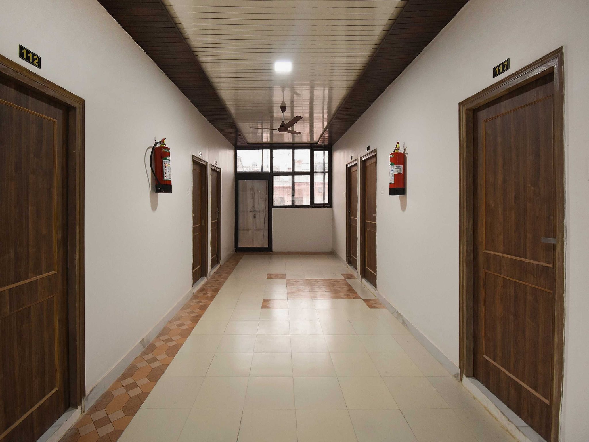 OYO Flagship 62786 Hotel New Delhi Classic 18