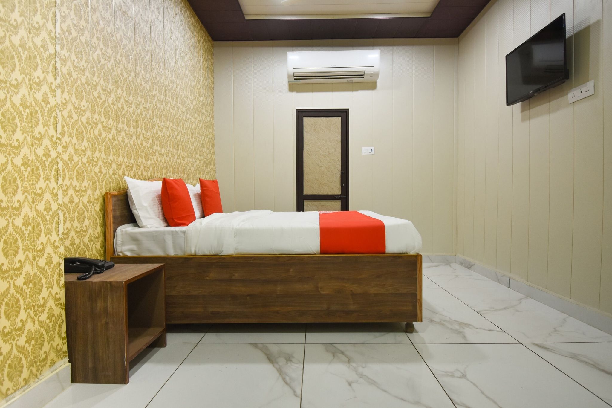 OYO Flagship 62786 Hotel New Delhi Classic 11