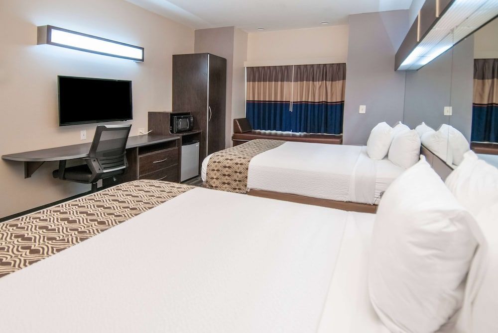 Standard Room, 2 Queen Beds, Non Smoking