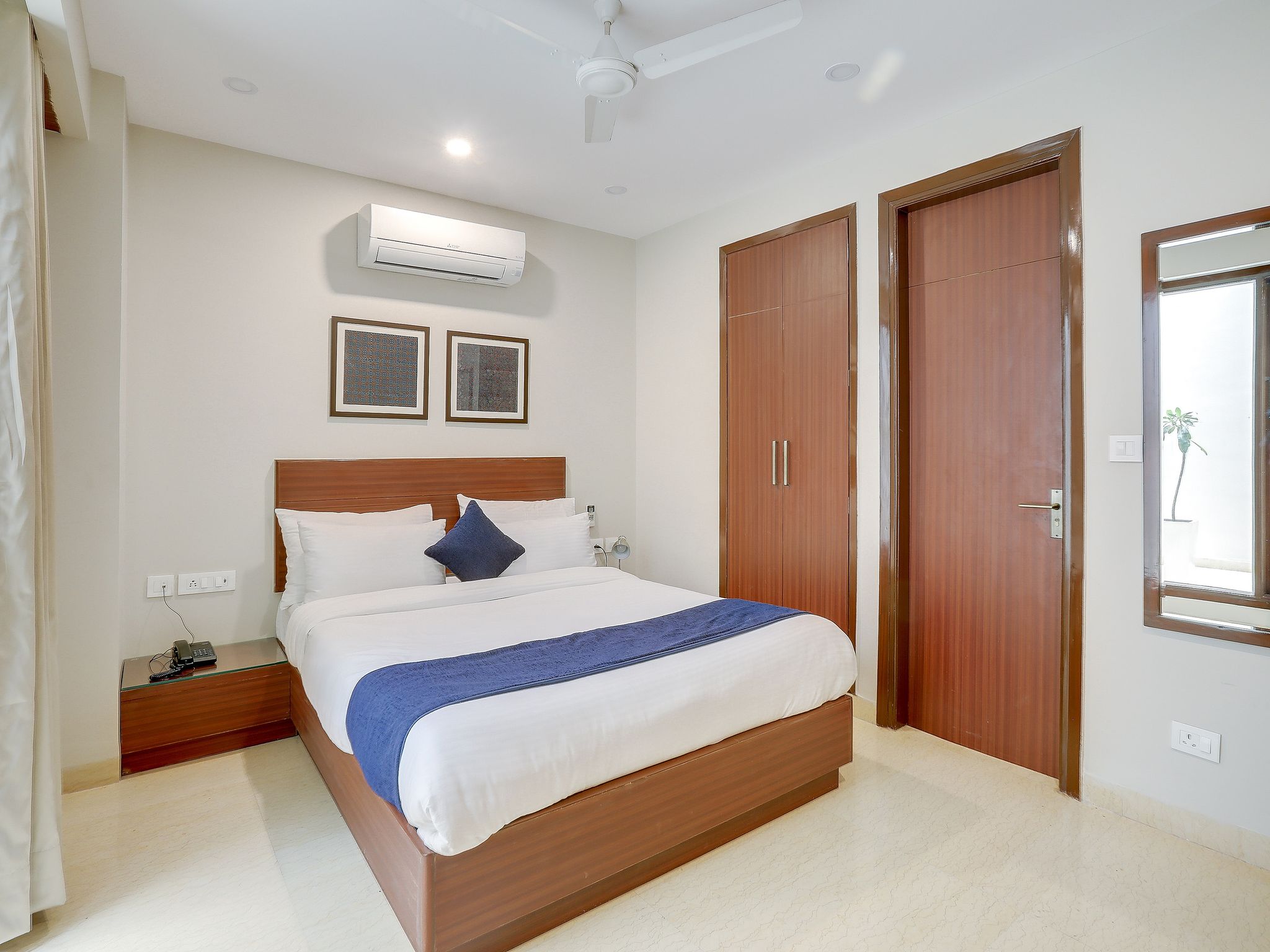 The Indigo Stay Deluxe Room 8