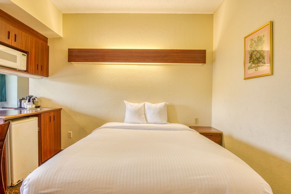 Room, 1 Queen Bed, Accessible