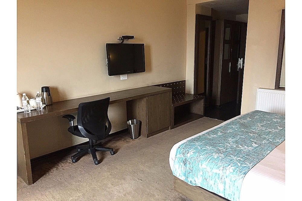 undefined Capital O 9508 Hotel Pine Spring 9