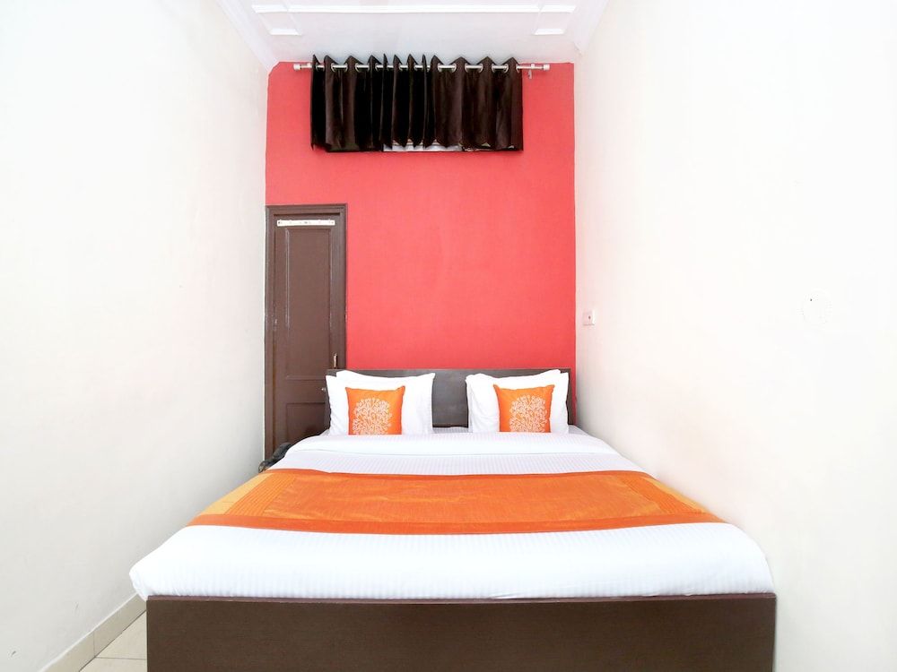 undefined OYO 11073 Amar Guest House 9