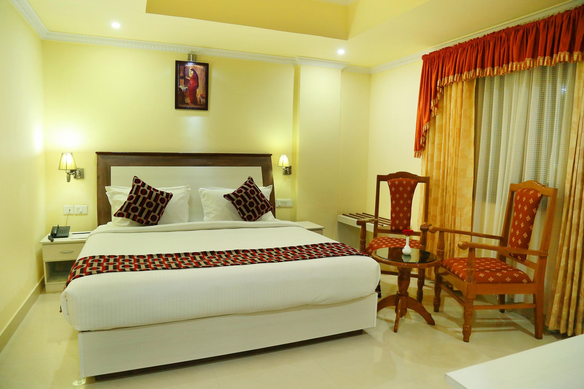 undefined The Royale Plaza 5