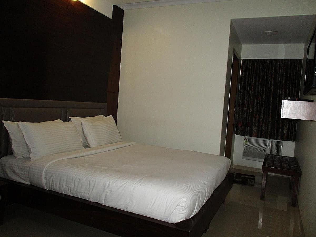 Hotel Sapna Budget Room 6