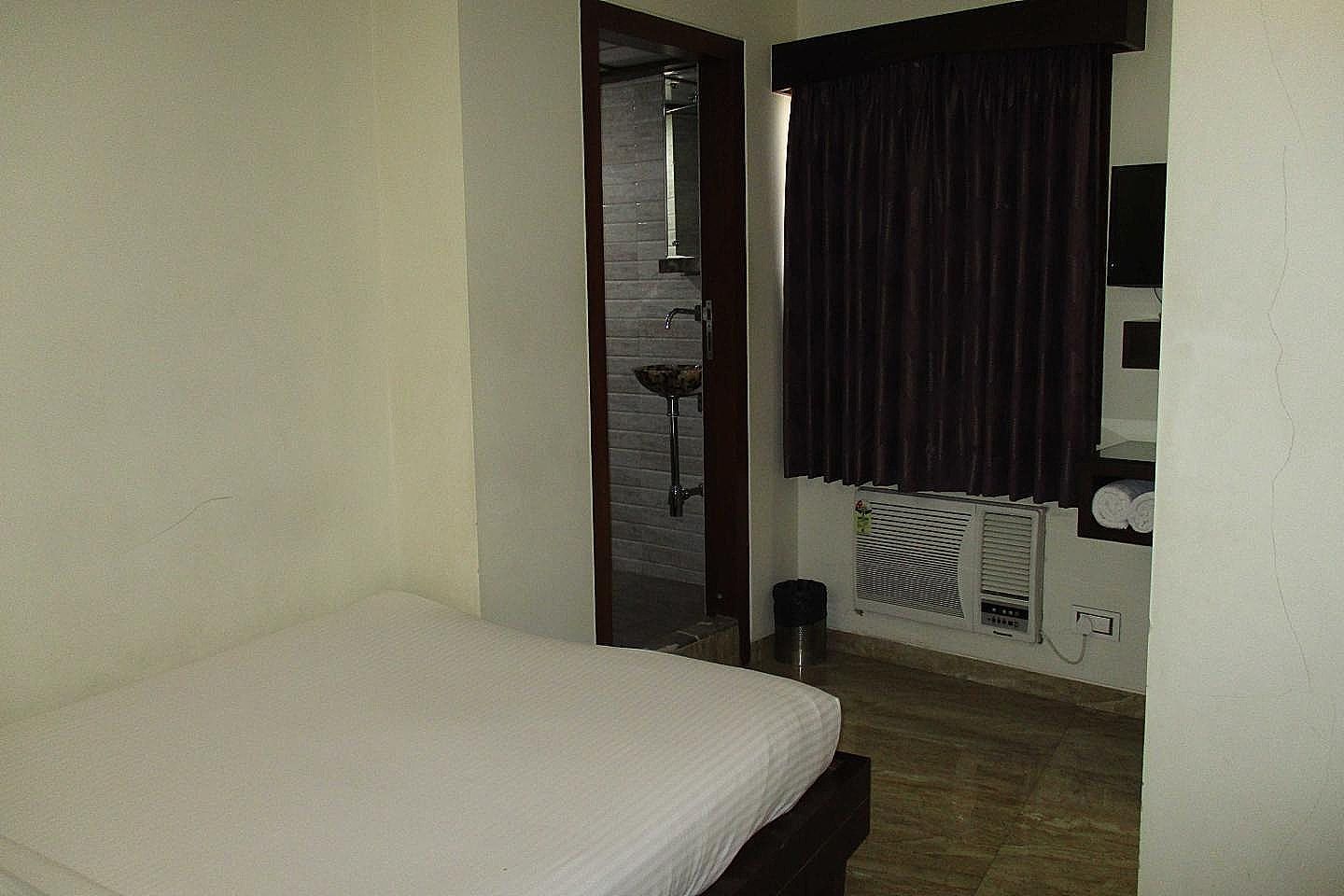 Hotel Sapna Budget Room 3
