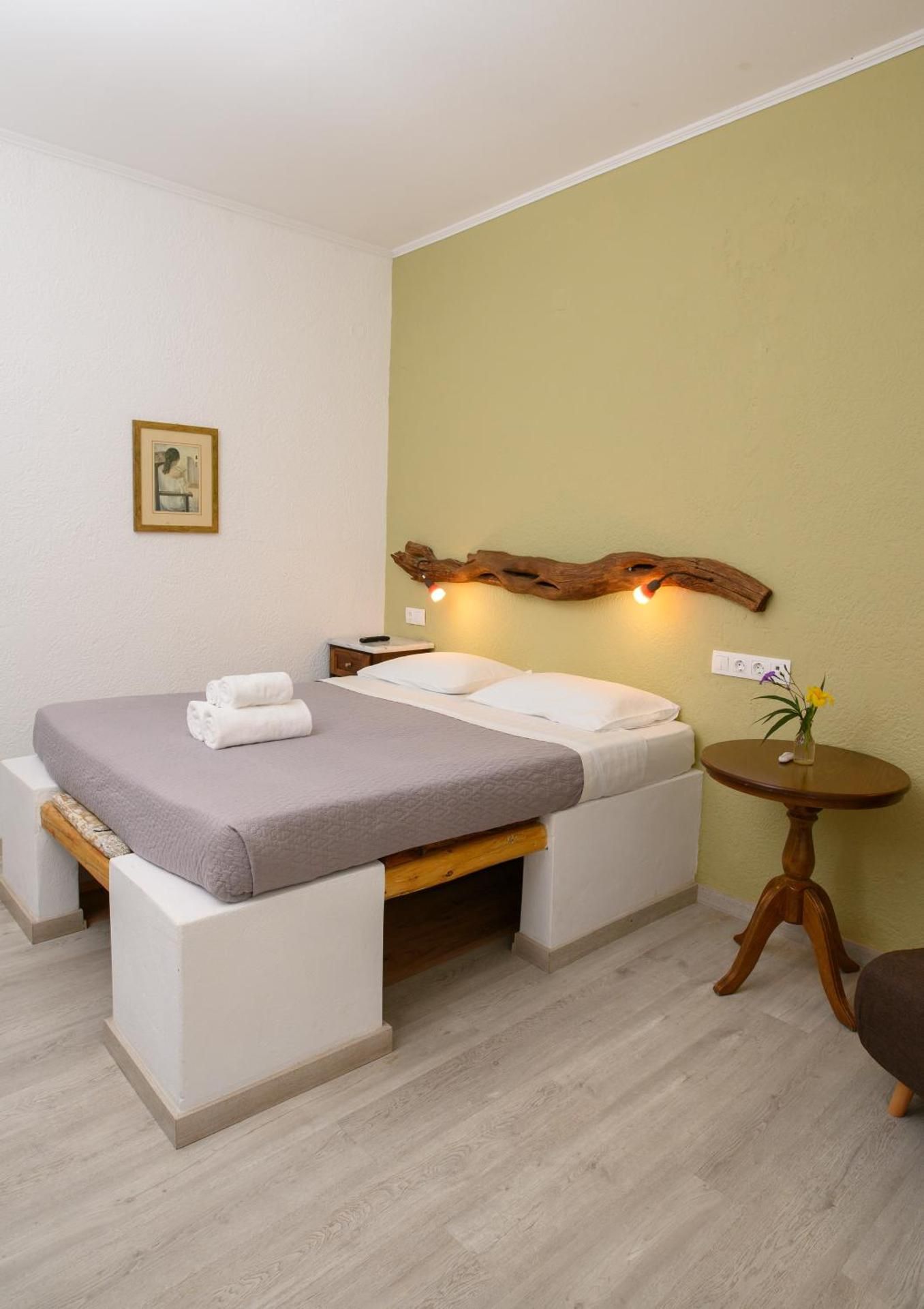 Large Double Room