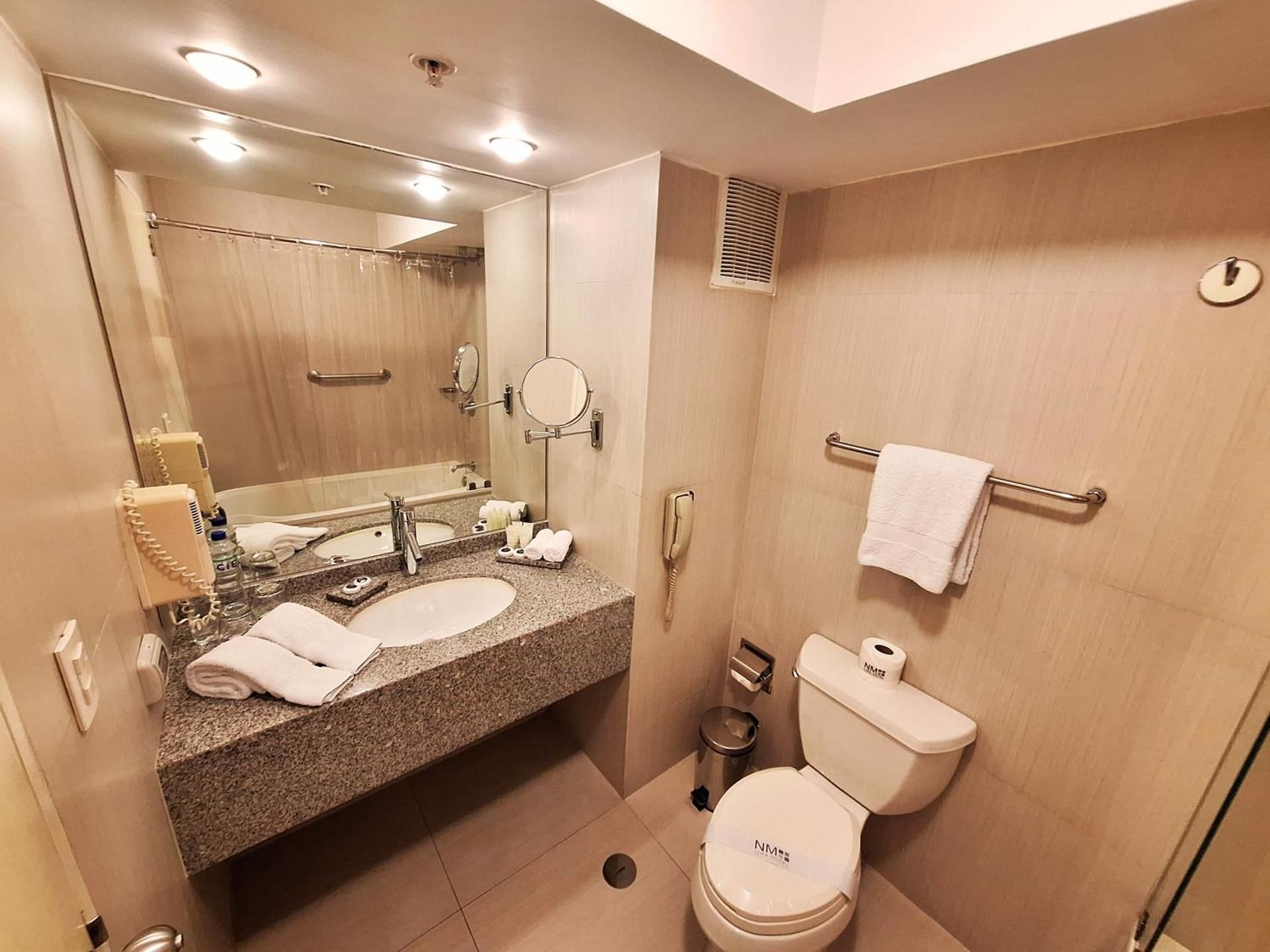 undefined NM Lima Hotel 5