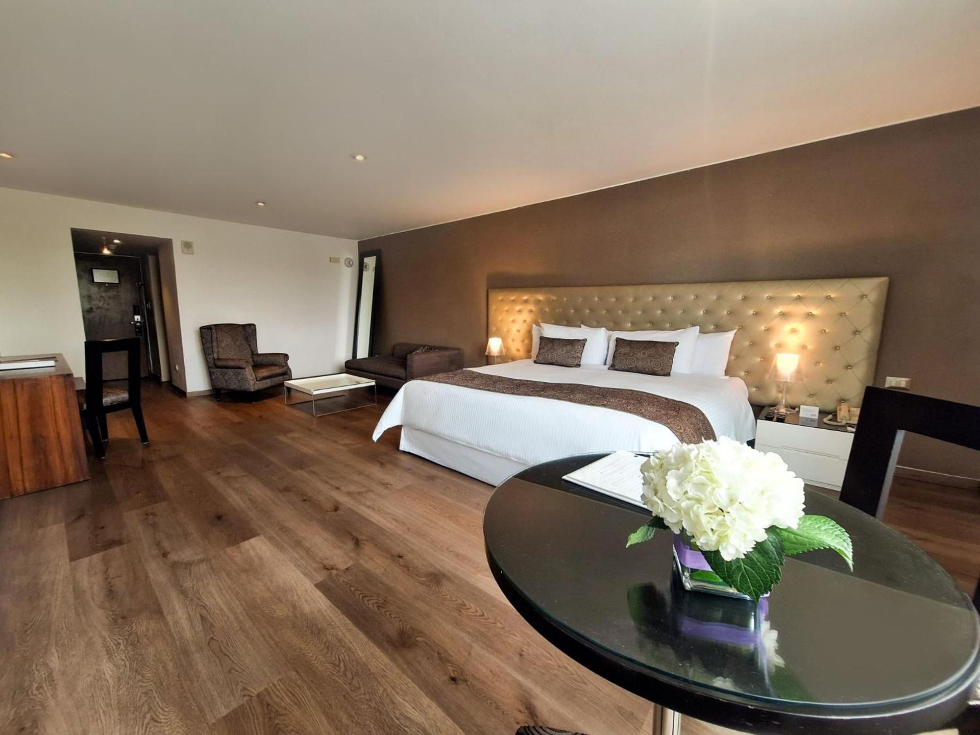 Junior Suite with Bath