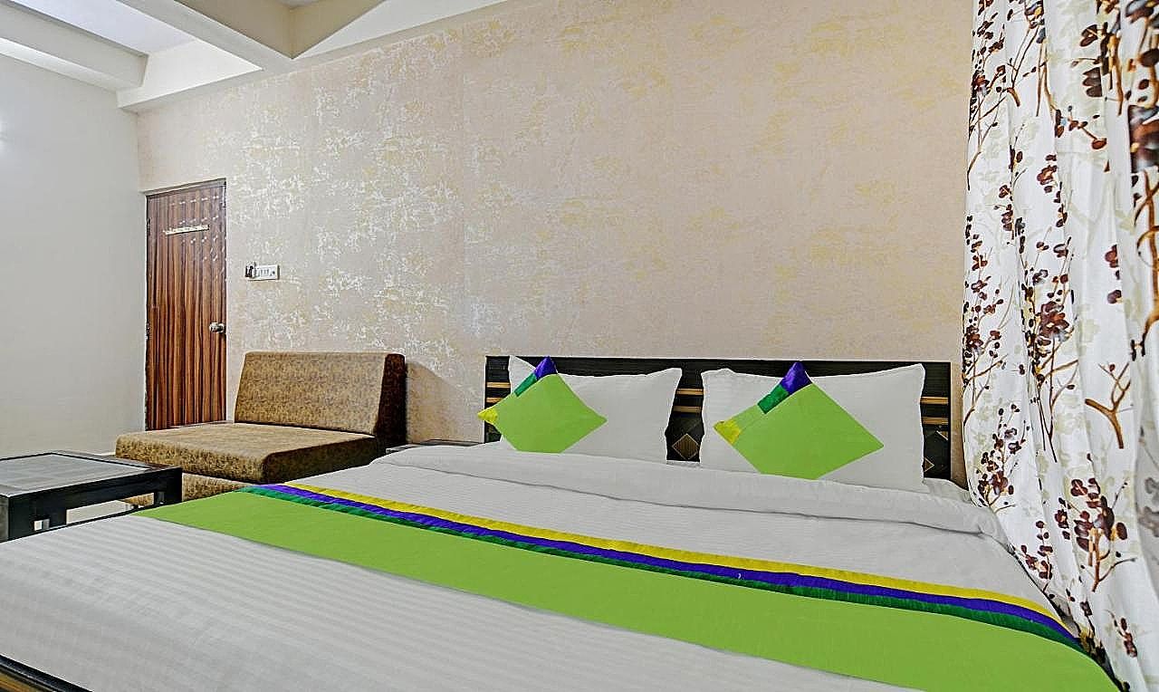 Treebo Alankar Hoshangabad Road Double Room