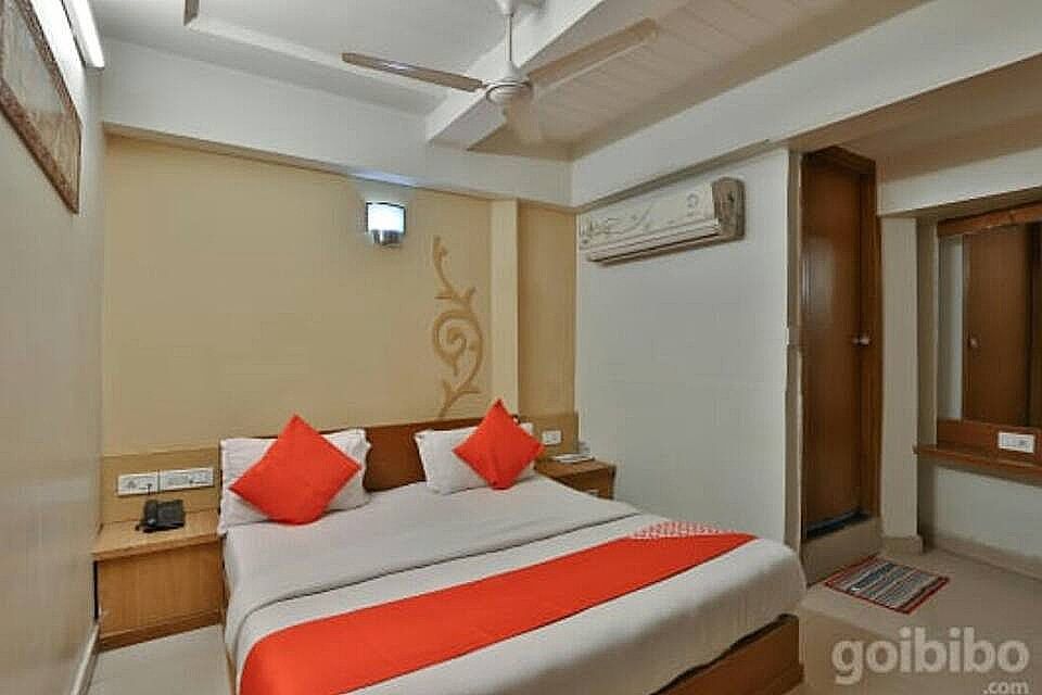 Hotel Campus Deluxe Room 5