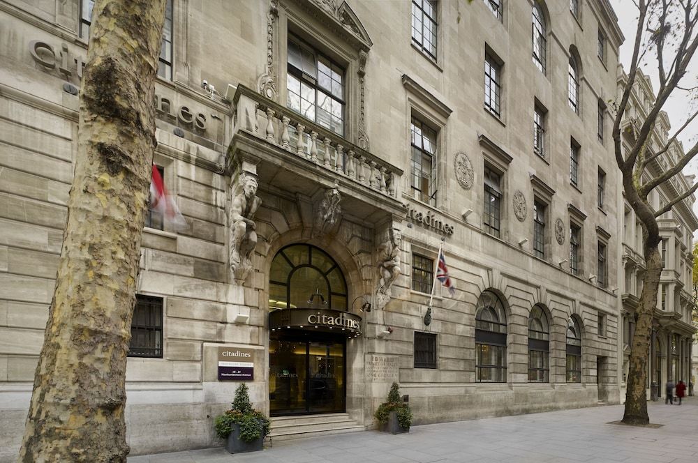 undefined Citadines Trafalgar Square London 2
