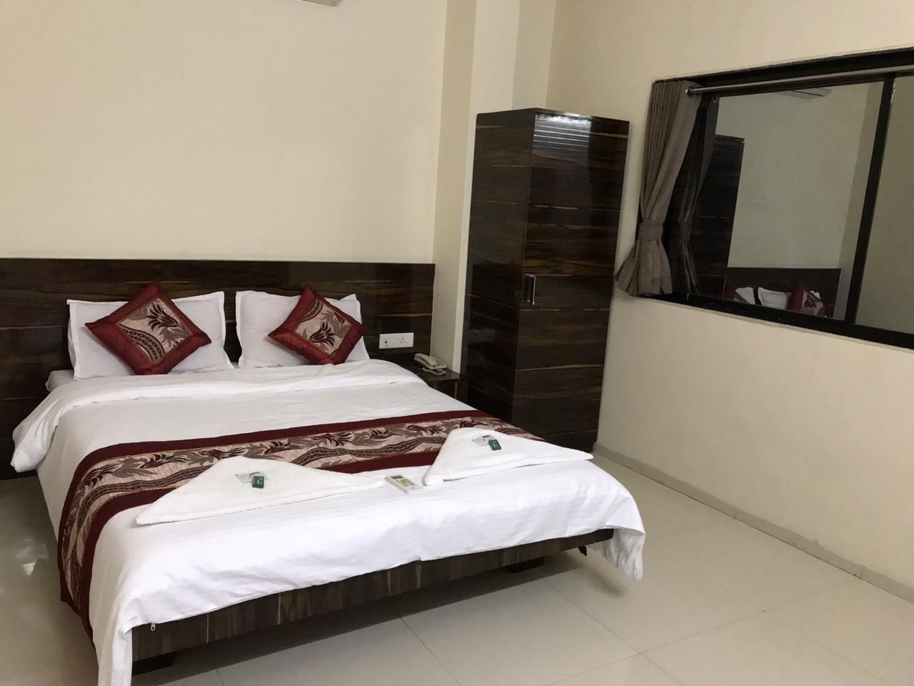Hotel Shivanand Non A/C Room 5