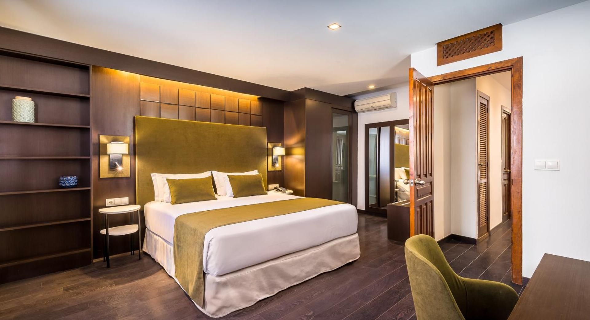 Deluxe Junior Suite