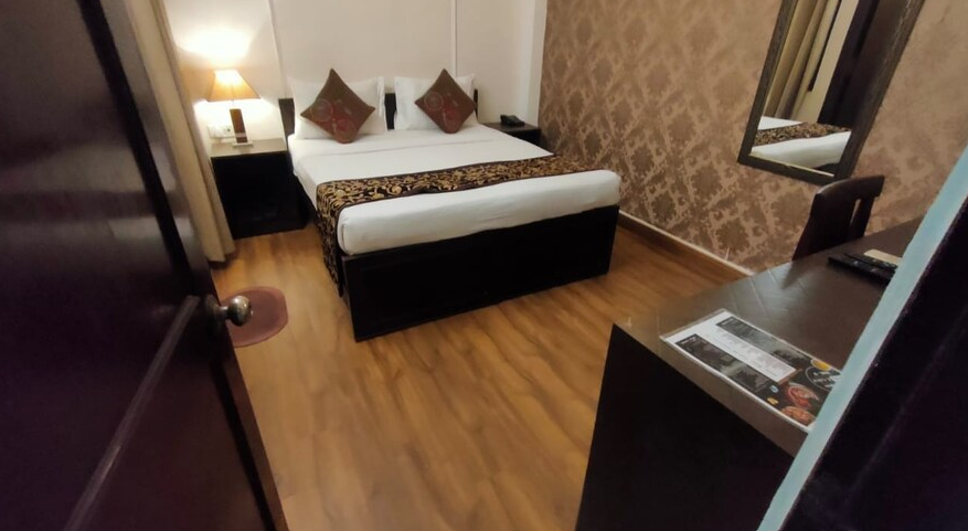 Anand Bhawan Standard Room 6