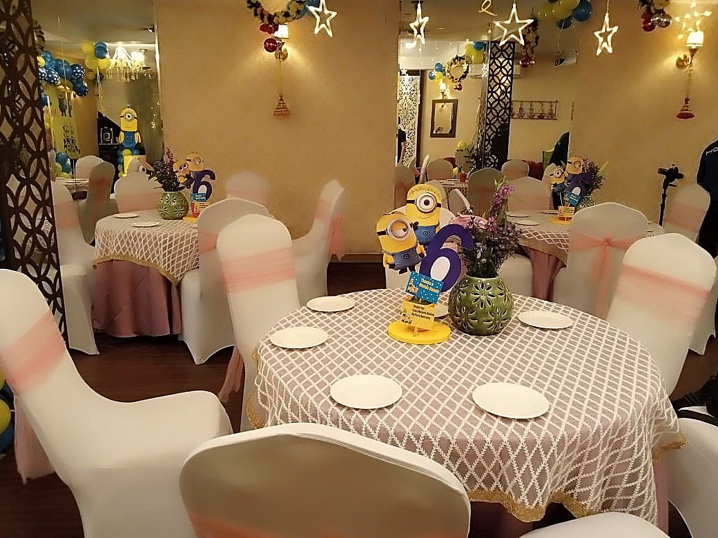 Food & Dining