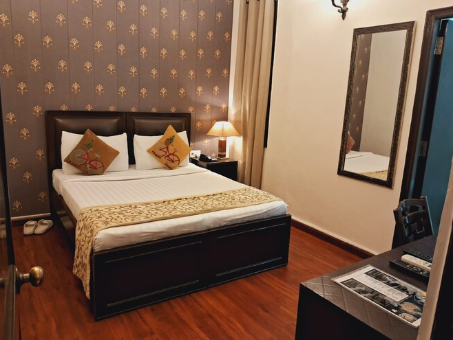 Anand Bhawan Standard Room 5