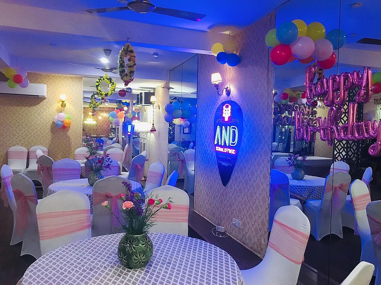 Food & Dining
