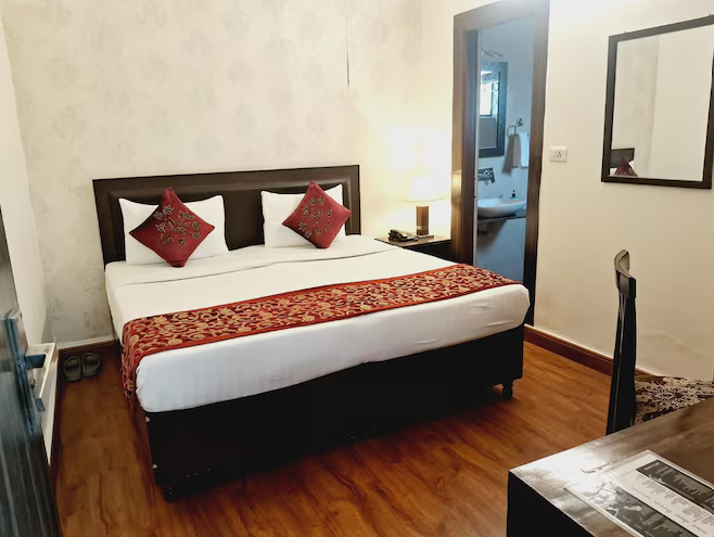 Anand Bhawan Standard Room 8