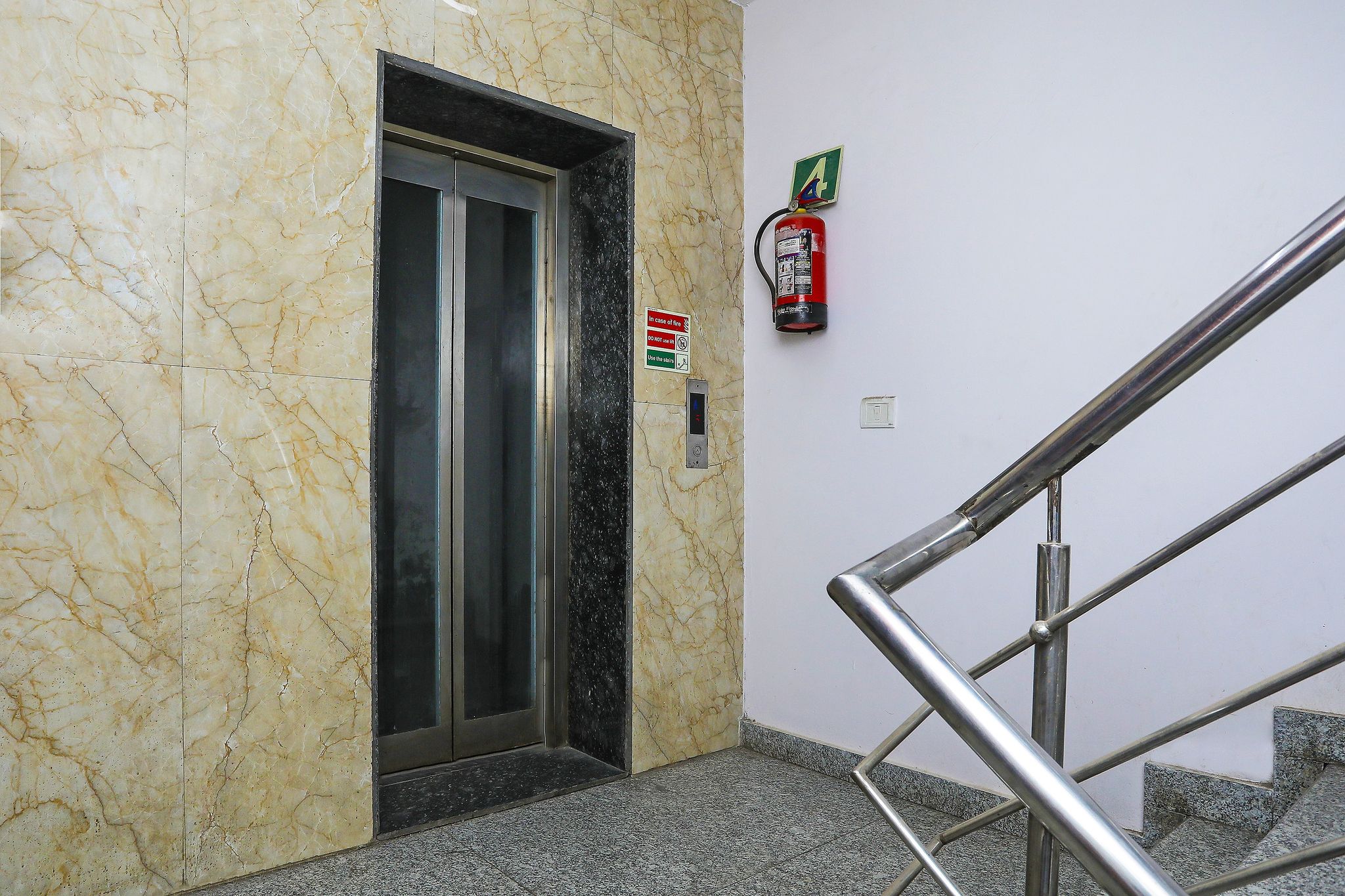 undefined Hotel O Ocean Blue Residency Near VS Mall 9