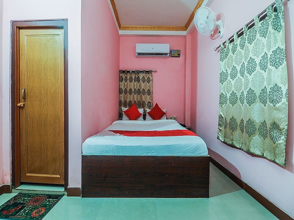 OYO 29042 Shuru Heights Double or Twin Room