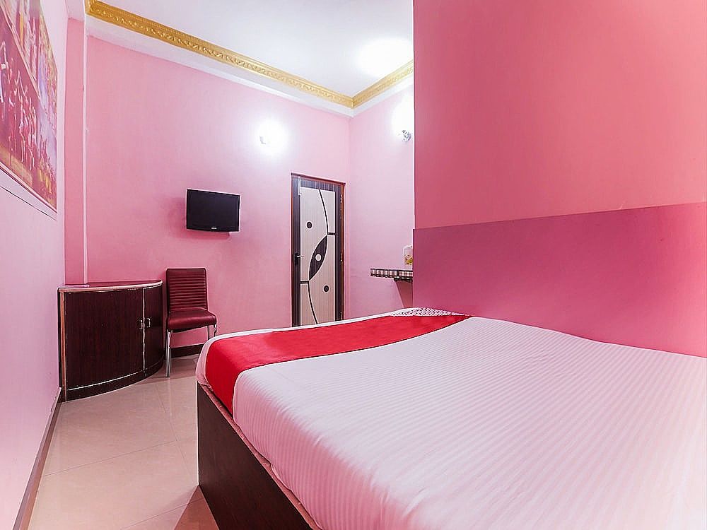 OYO 29042 Shuru Heights Double or Twin Room 3