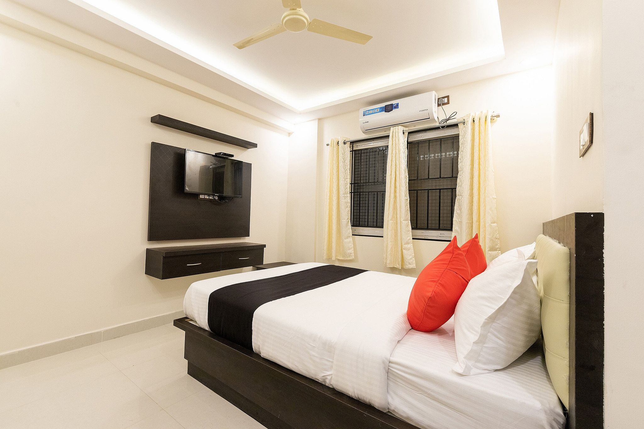 undefined Super Capital O Regal suites 9