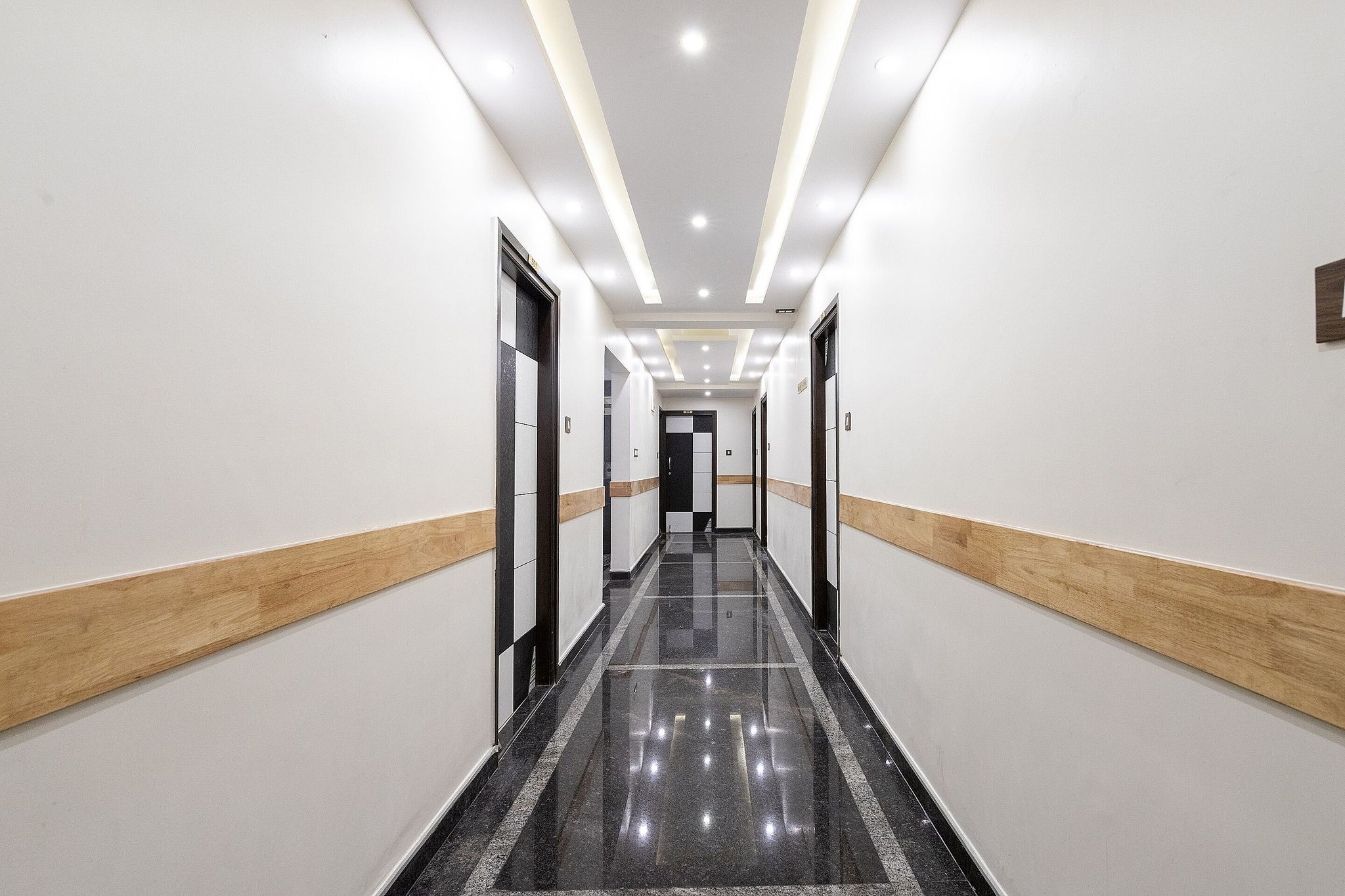 undefined Super Capital O Regal suites 4