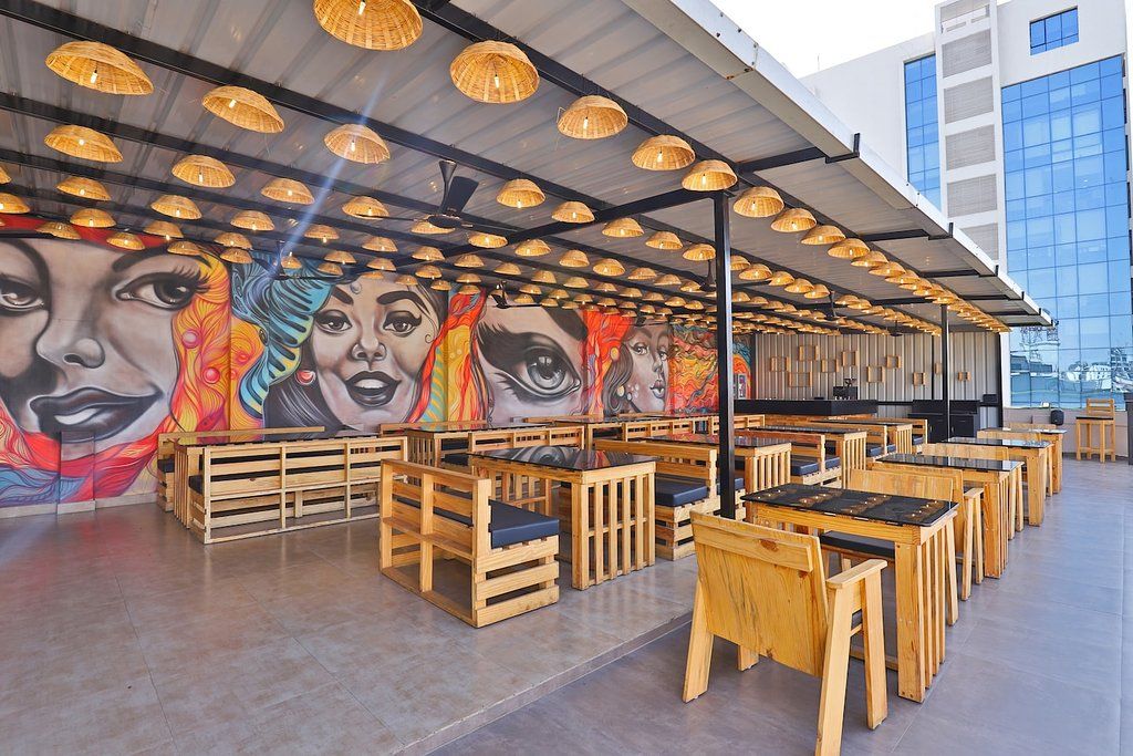Food & Dining