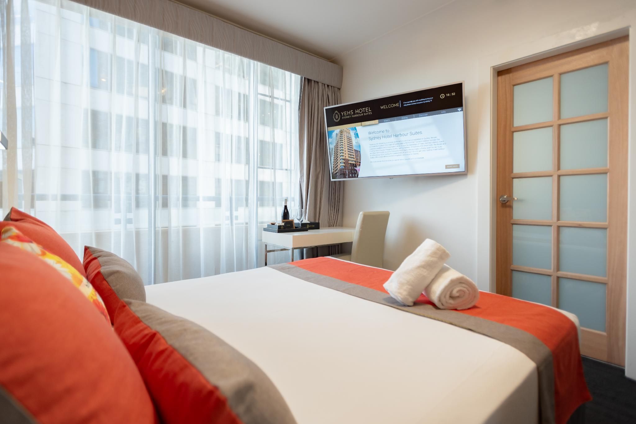 YEHS Hotel Sydney Harbour Suites Standard Queen Room - No Kitchenette and No Washing Machine