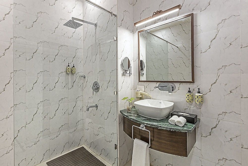 Lemon Tree Premier, Rishikesh Superior King Room 6