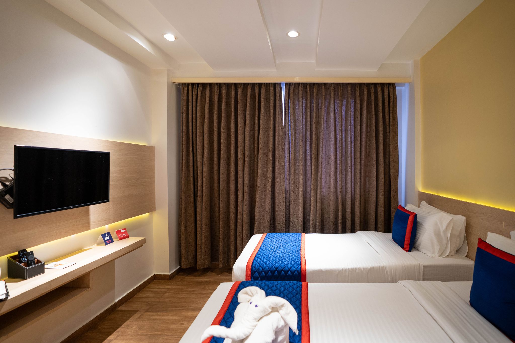 Superior Twin AC Room