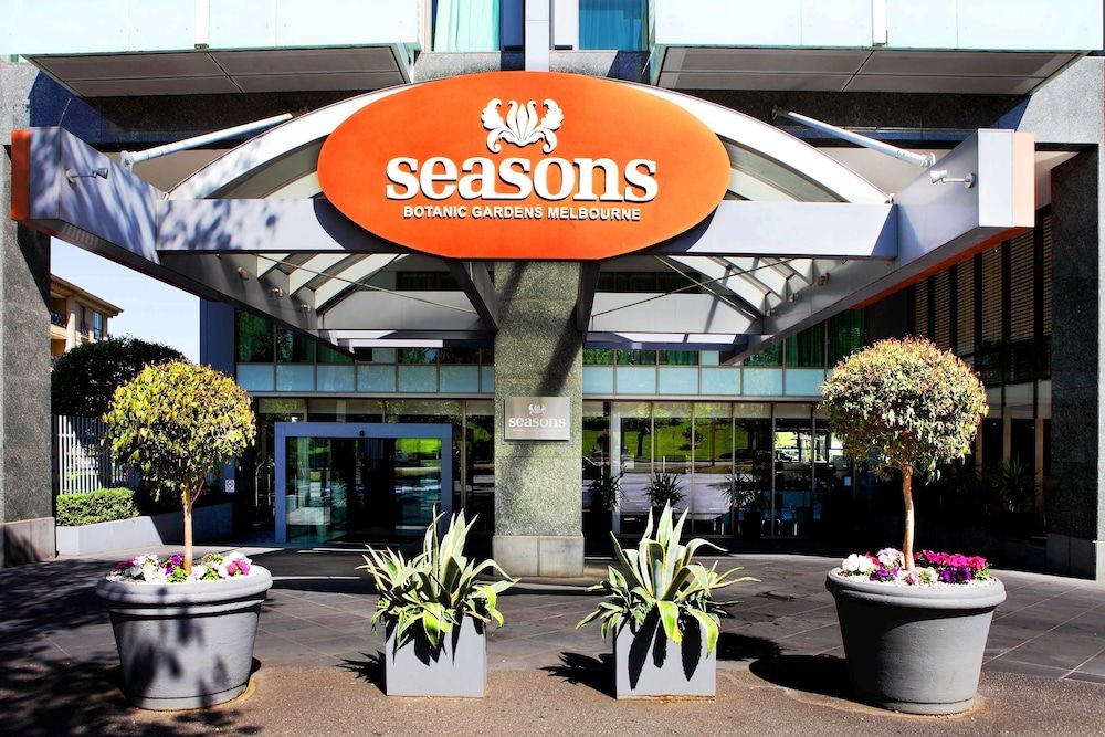 undefined Seasons Botanic Gardens 7