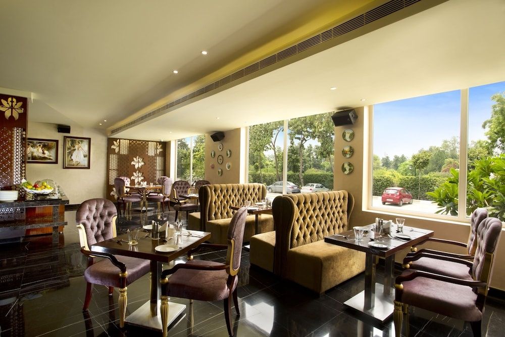 undefined Atrio Hotel by Devam 3