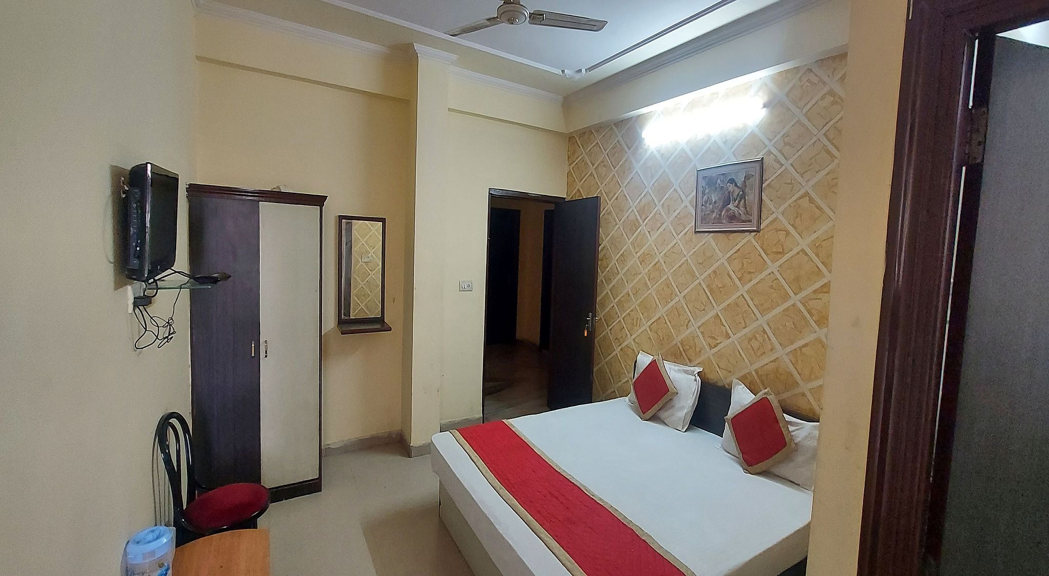 Hotel Shiv Angan Deluxe Room